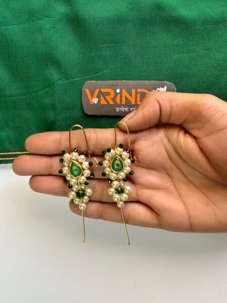 Earcuffs